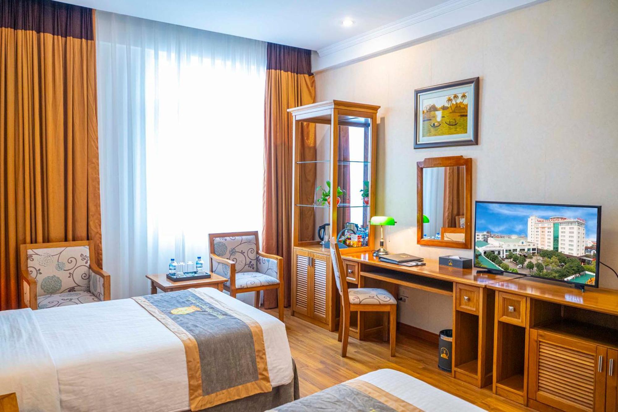 โฮแอง ซัน พีซ โฮเต็ล Hotel นิญบิ่ญ ภายนอก รูปภาพ