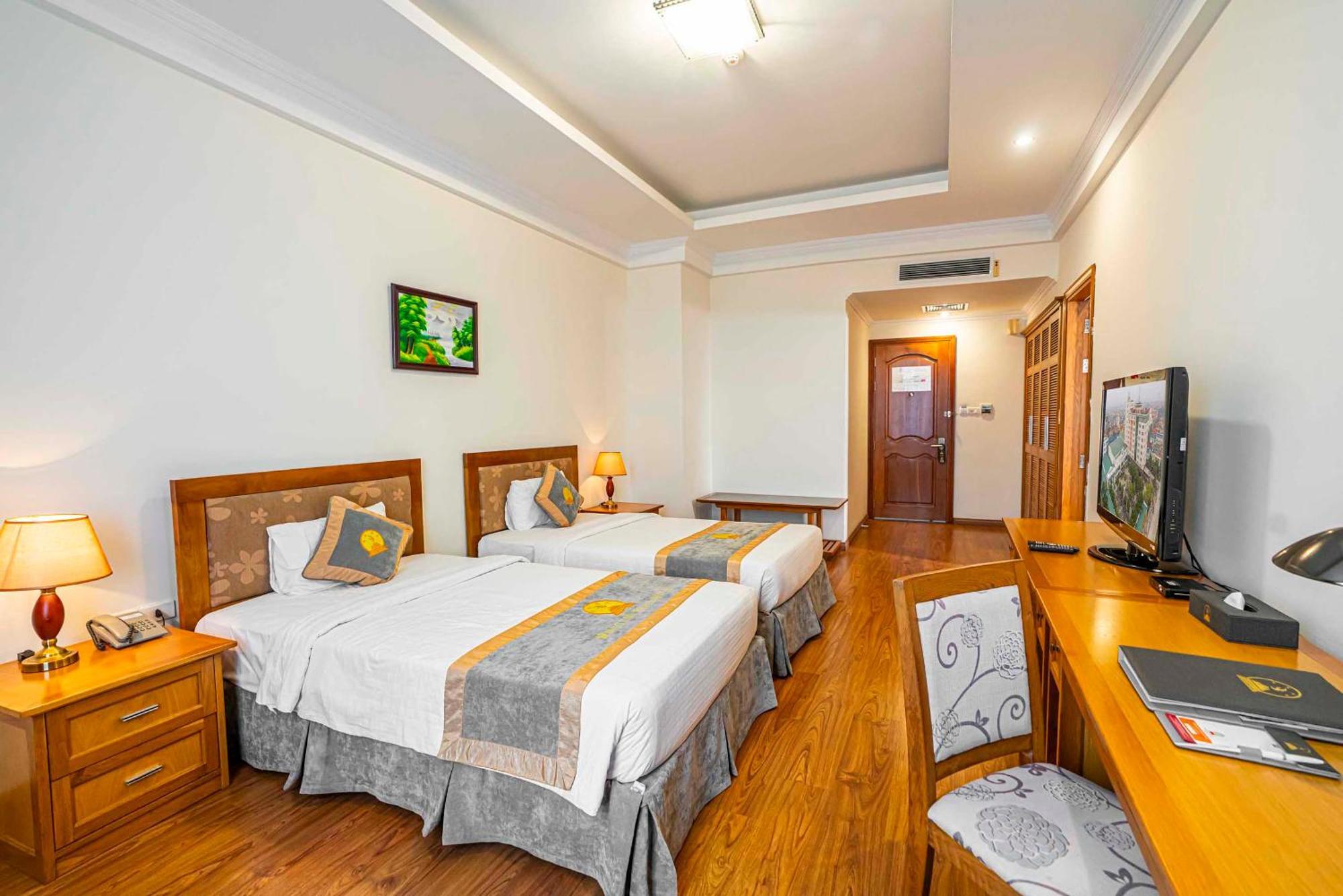 โฮแอง ซัน พีซ โฮเต็ล Hotel นิญบิ่ญ ภายนอก รูปภาพ
