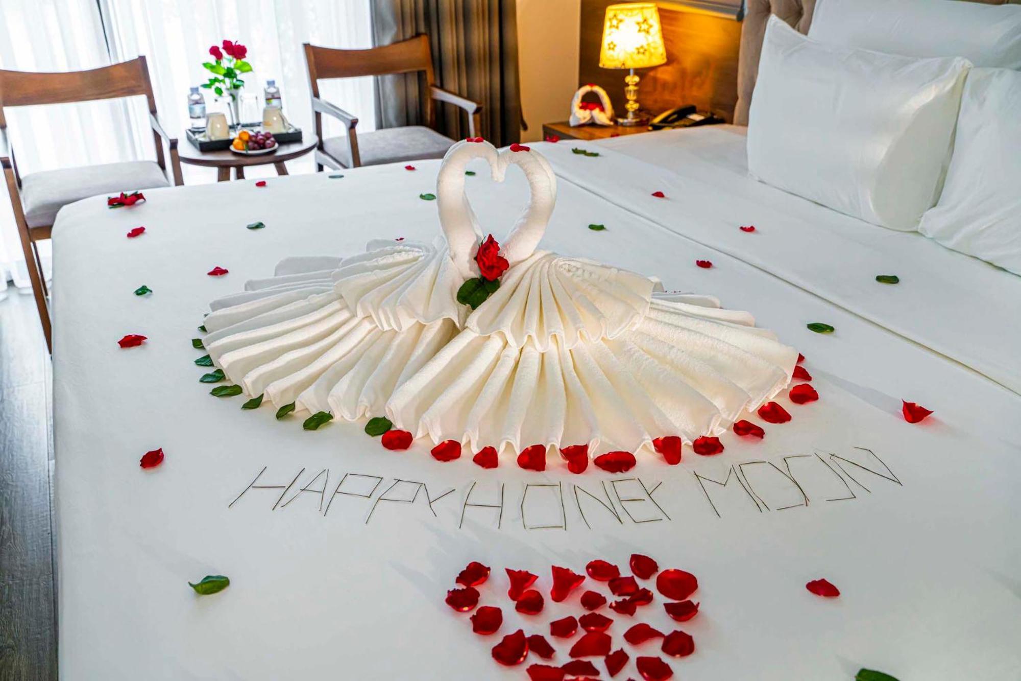 โฮแอง ซัน พีซ โฮเต็ล Hotel นิญบิ่ญ ภายนอก รูปภาพ