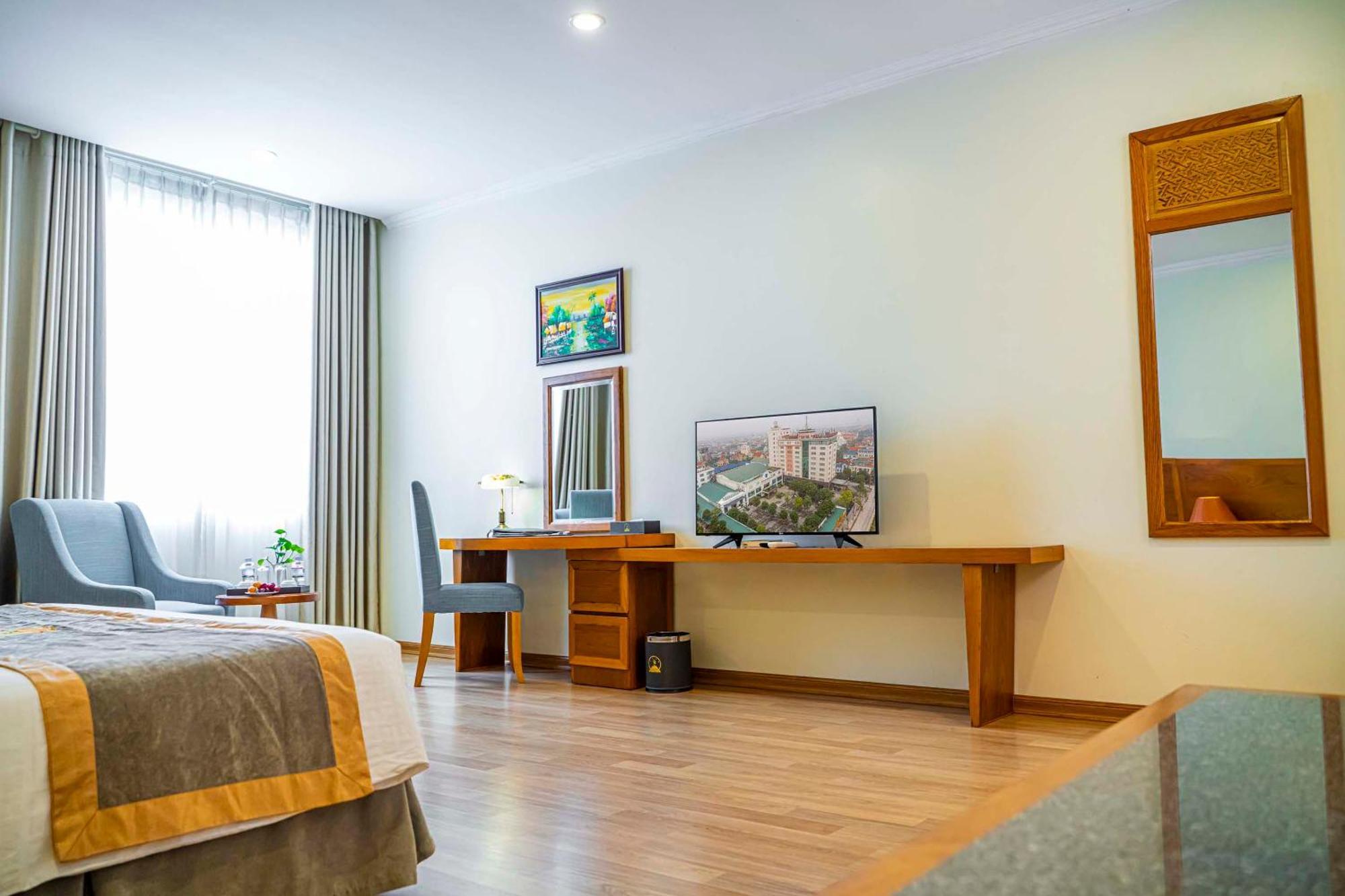 โฮแอง ซัน พีซ โฮเต็ล Hotel นิญบิ่ญ ภายนอก รูปภาพ