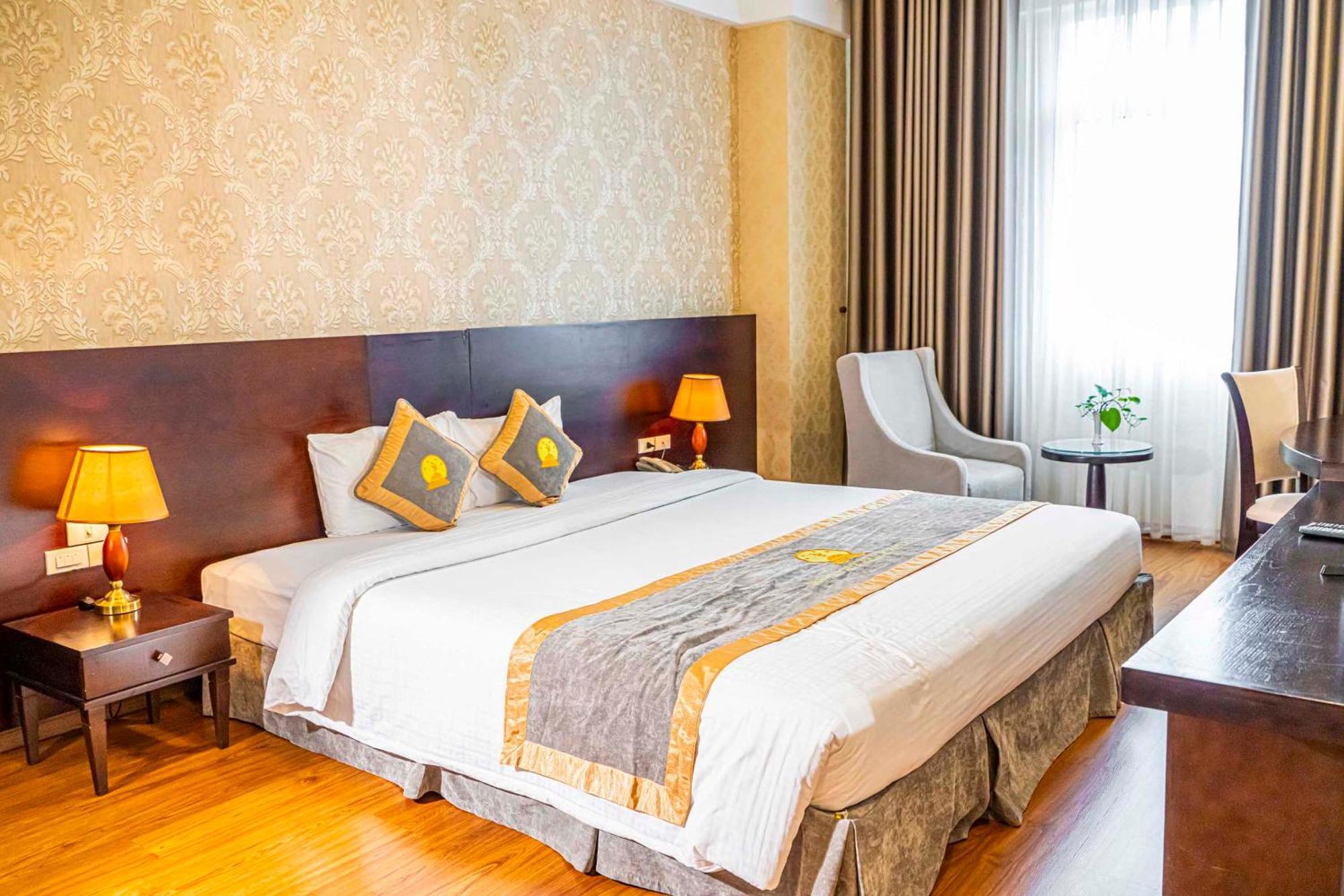 โฮแอง ซัน พีซ โฮเต็ล Hotel นิญบิ่ญ ภายนอก รูปภาพ