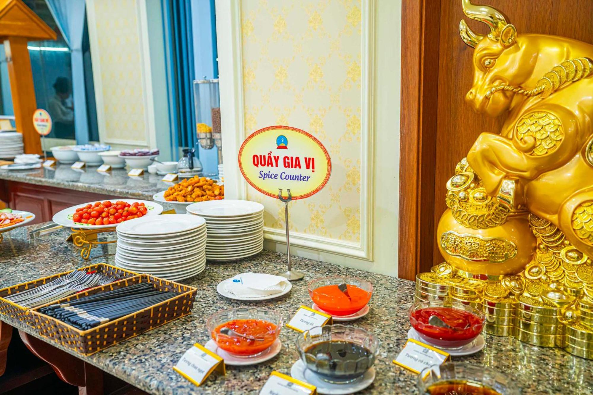 โฮแอง ซัน พีซ โฮเต็ล Hotel นิญบิ่ญ ภายนอก รูปภาพ