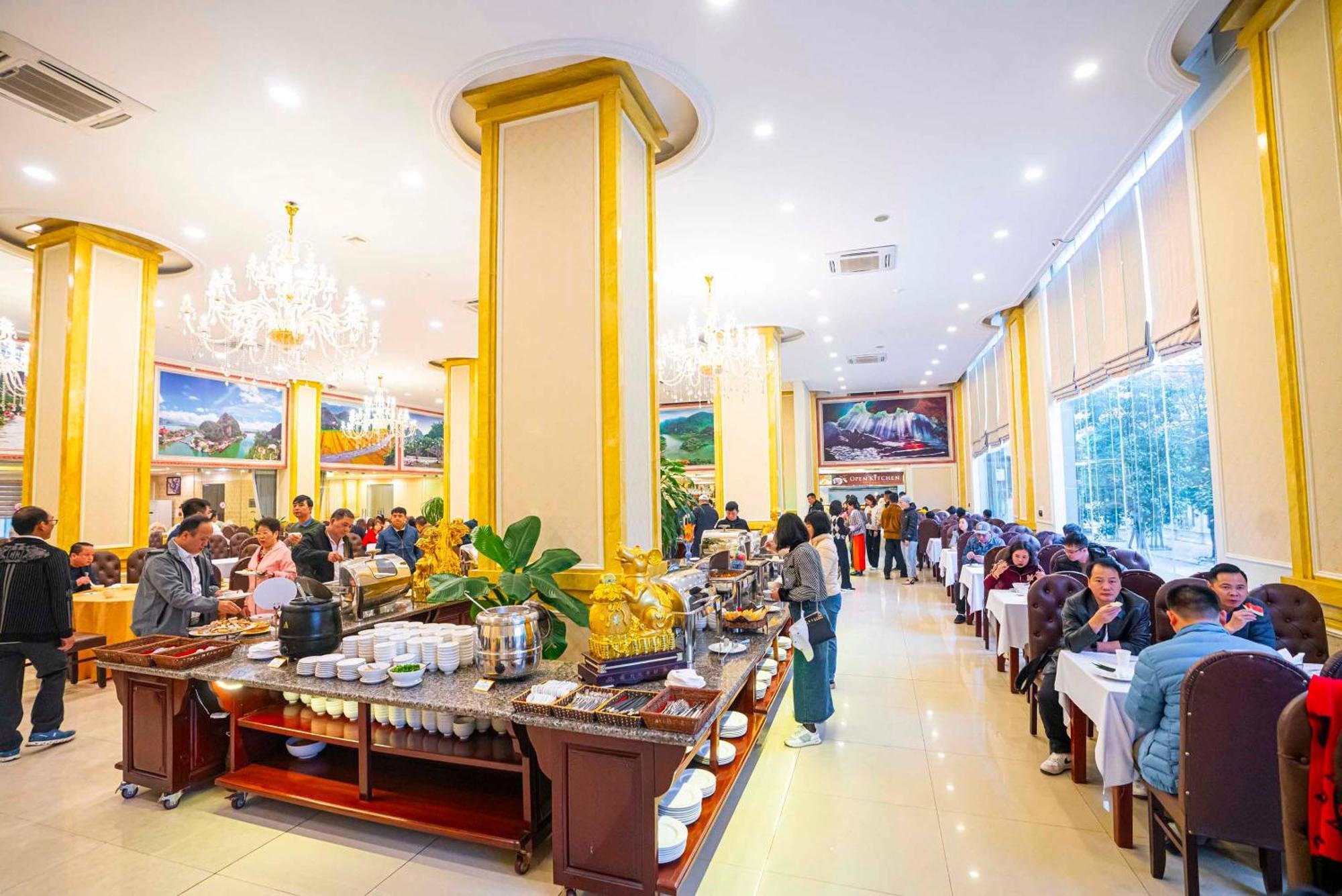 โฮแอง ซัน พีซ โฮเต็ล Hotel นิญบิ่ญ ภายนอก รูปภาพ